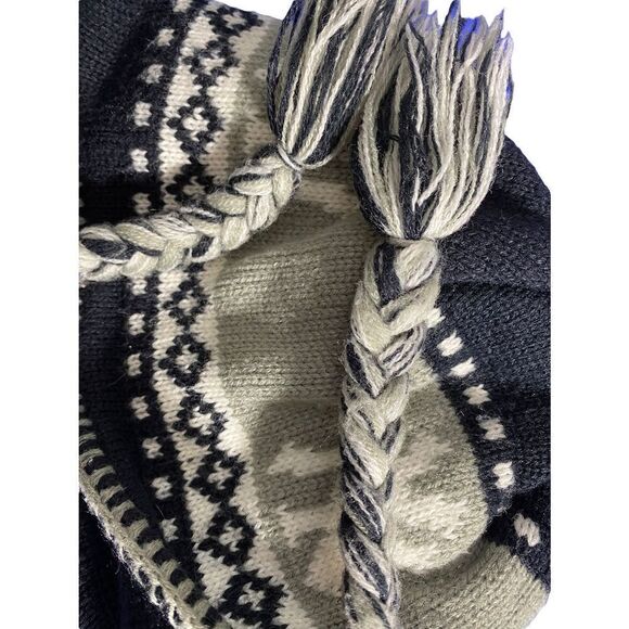 NY Yankees toboggan Winter Hat - Picture 5 of 5